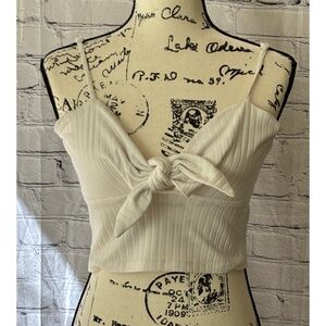 Windsor Women’s White Plunge Neck Crop Camisole